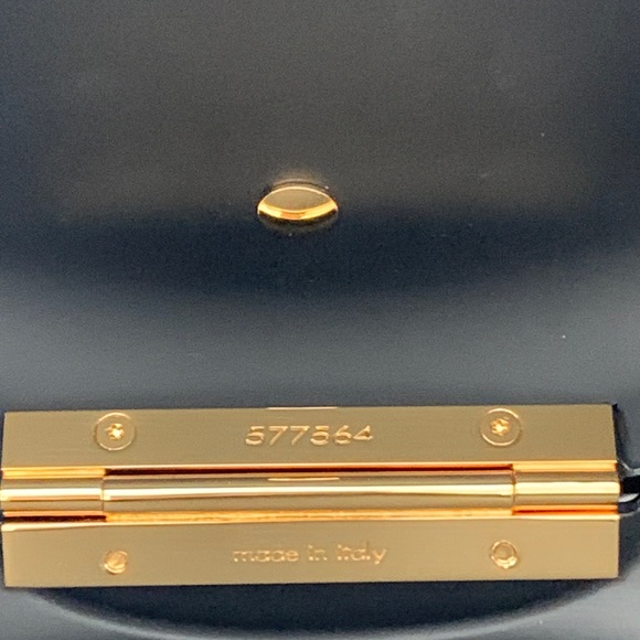 Gucci Broadway Enameled Flower Bag - Picture 10 of 12